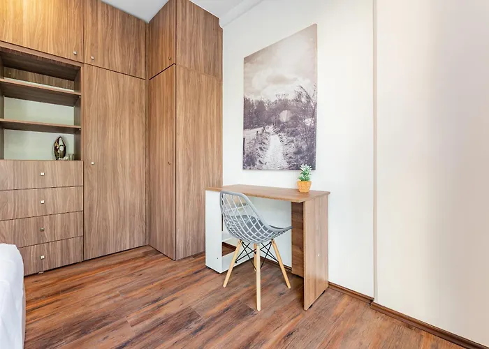 Apartment Doctores By Vh *